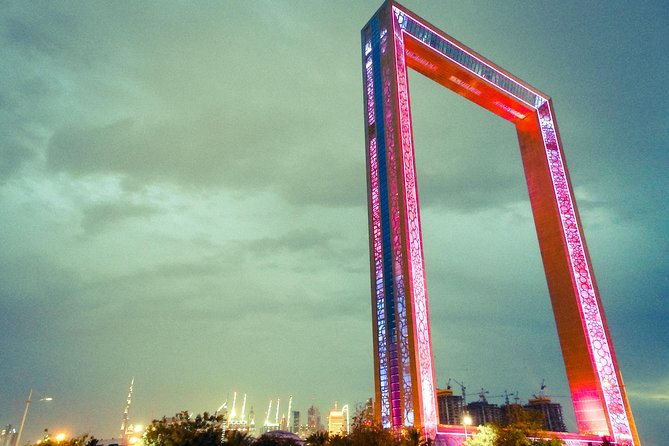 Combo Dubai Frame and Desert Safari with Dinner - Lahbab dune bashing and sand boarding