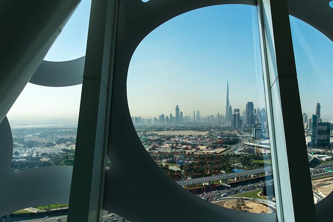 Combo Dubai Frame and Desert Safari with Dinner - Sunset and the desert camp