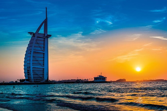 Customizable Private Modern Dubai Tour with Professional Guide - Hotel pickup and the first look at Dubai’s growth