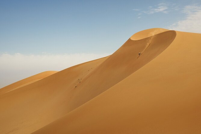 Desert Safari With Bab Al Shams Dinner - Sandboarding and the heritage museum