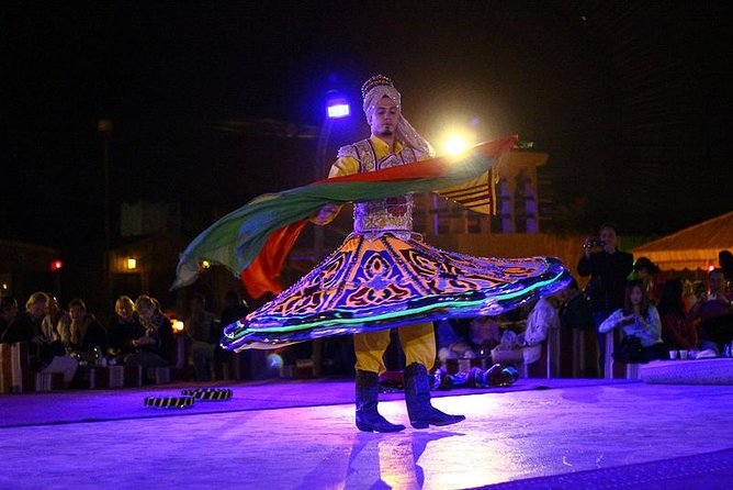Desert Safari with live shows and BBQ Dinner - Sunset photos in open desert