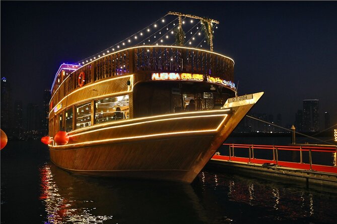 Dhow Cruise Dinner Marina - Boarding a traditional-style dhow