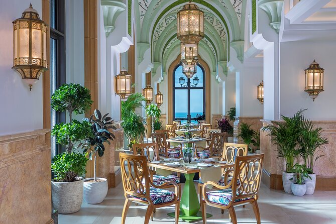 Dining Experience at iconic Emirates Palace Abu Dhabi - Dress, timing, and practical details