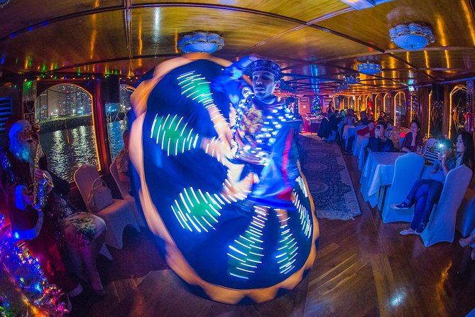 Dinner Cruise in Dubai Marina onboard Alexandra Dhow - Who will get the most from this cruise