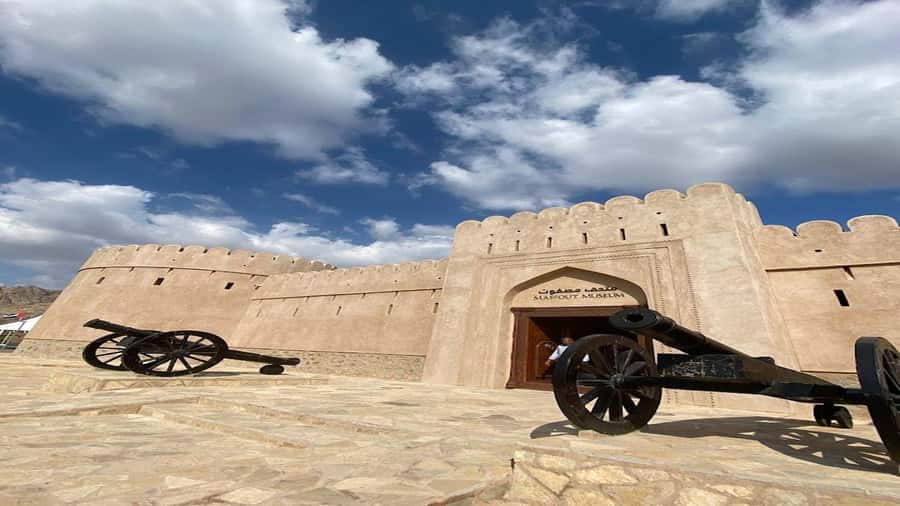 Discover Hatta Hidden Gem Private Tour with Kayaking & Honey - Hatta Dam is the active centerpiece