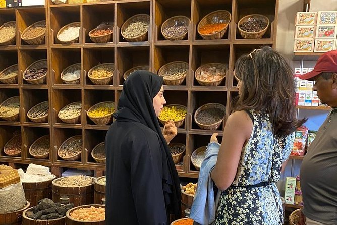 Downtown Walking tour with Emirati local - What the guide adds to the experience
