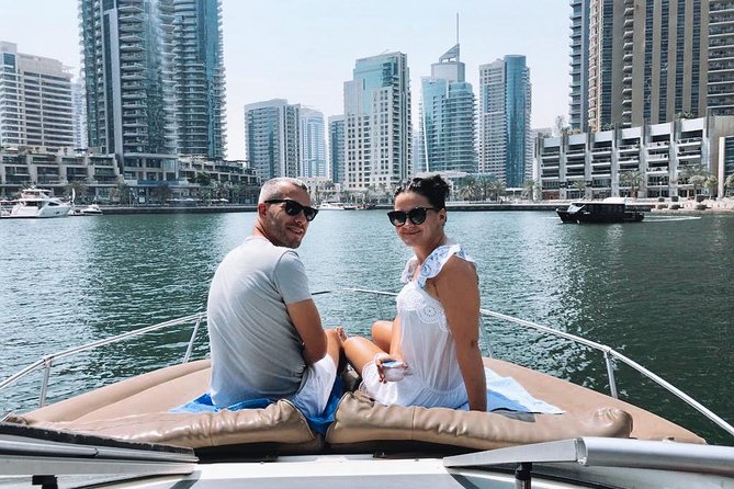 Dubai 1h Sea escape: little get away! - Why the Private Format Matters