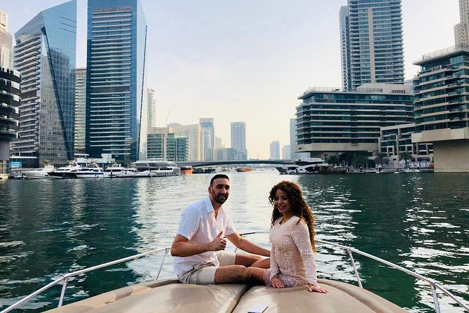 Dubai 1h Sea escape: little get away! - Choosing the Right Time and Group
