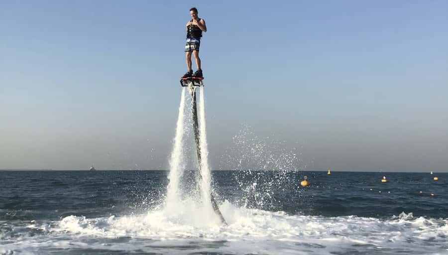 Dubai: 30-Min Flyboard with Burj Al Arab View & Soft Drink - Learning to fly above Dubai’s water