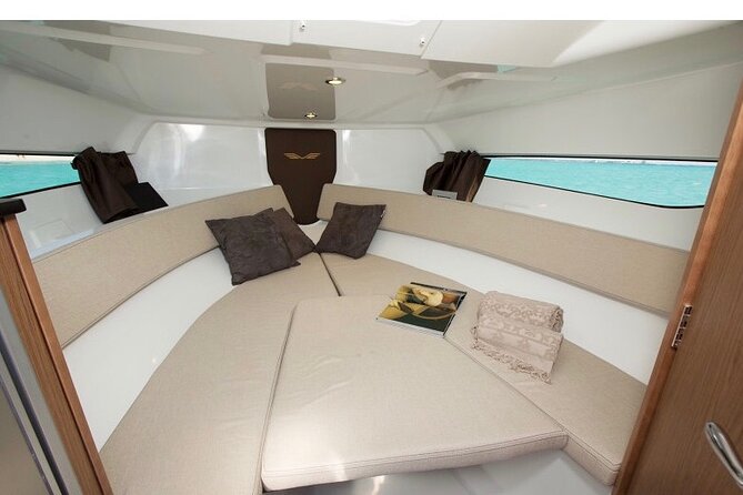 Dubai 3h Sea escape: Swim! Tan! Sightsee! - Leaving Marina Gate and getting settled