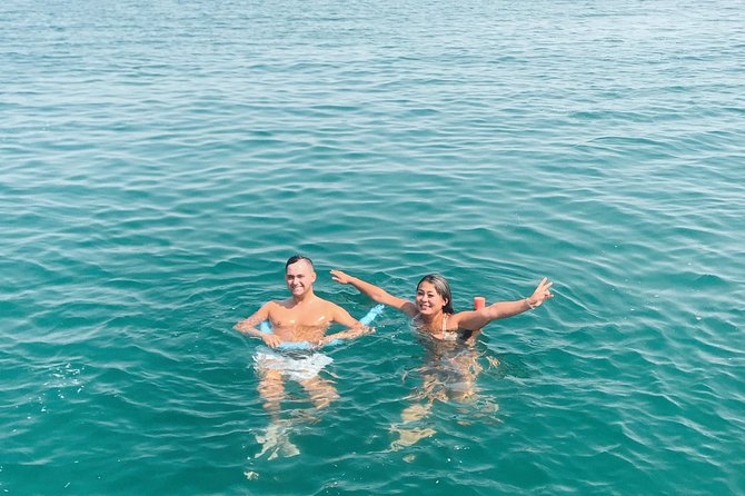 Dubai 3h Sea escape: Swim! Tan! Sightsee! - The Burj Al Arab viewpoint