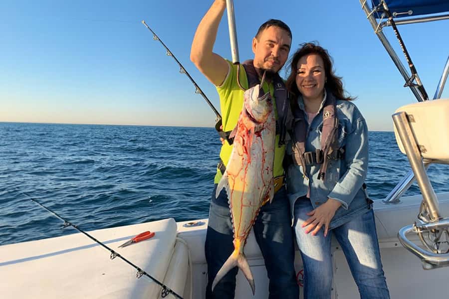 Dubai: 4-Hour Deep Sea Fishing, Trolling, Casting - Dubai Marina departure and the first 15 minutes