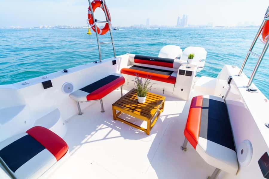 Dubai: 4-Hour Deep Sea Fishing, Trolling, Casting - Returning through Dubai Marina and JBR Beach