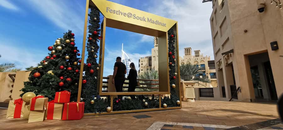Dubai: 4-Hour Semi Private City Tour and Burj Khalifa Ticket - Souk Madinat and the Burj Al Arab view