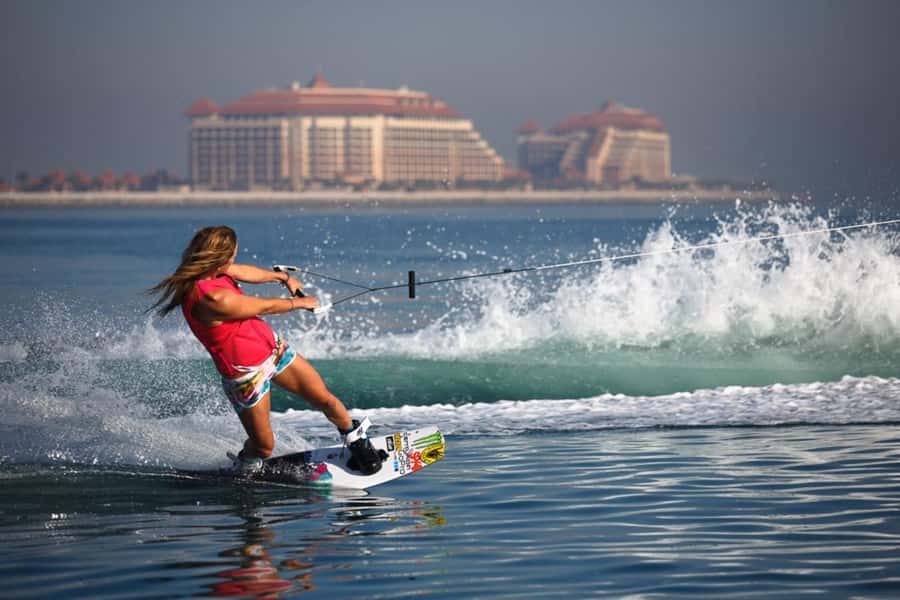 Dubai: 45Min Wakeboarding Experience - Calm water can make or break the ride