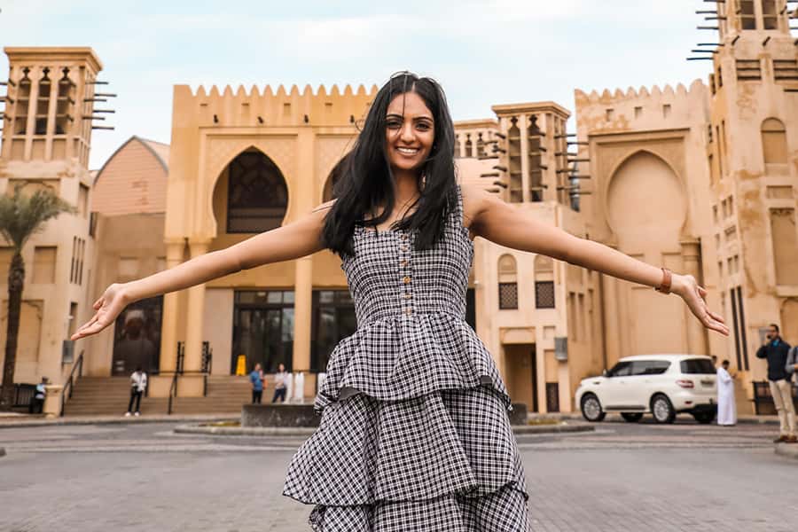Dubai: 6-Hour Sunset Tour with Burj Khalifa Tickets - An Arabic dinner with local specialties