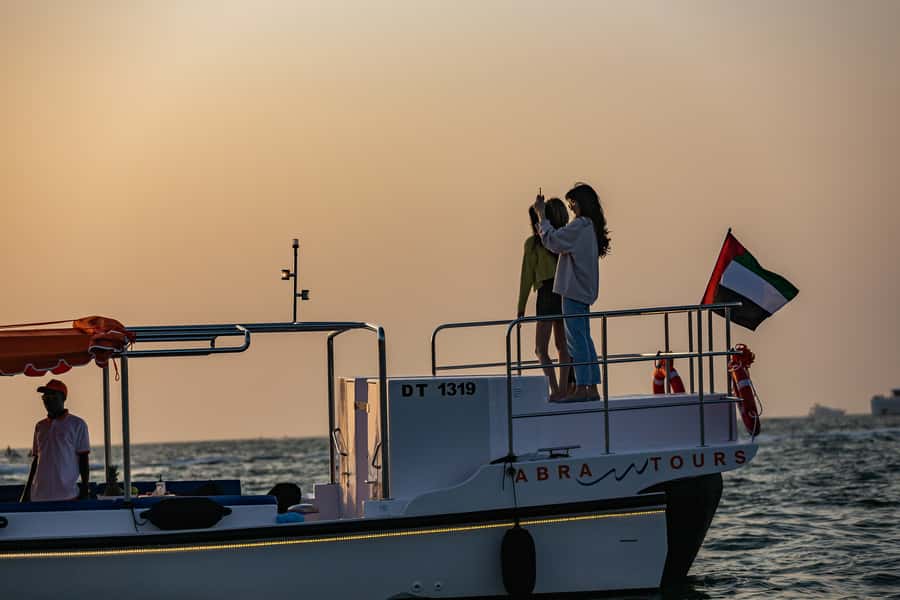 Dubai: Abra Boat Tour in Dubai Marina, Ain Dubai, JBR - What the $23 price really gives you