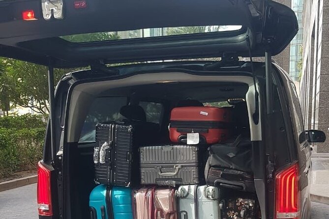 Dubai Airport: Hassle Free Private Transfer Arrival OR Departure - Luggage, children, and practical comfort