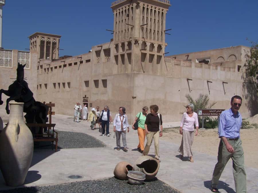 Dubai: Al Fahidi Historical District Heritage Tour - What the mosque visit adds