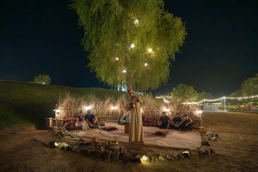 Dubai: Al Marmoom Oasis Camp Experience with Bedouin Dinner - A camel ride timed for the changing light