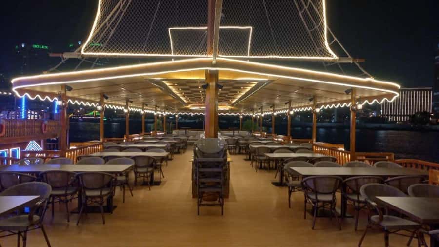 Dubai: Al Seef Largest Dhow Dinner Cruise with Live Show - Practical advice for a smoother evening