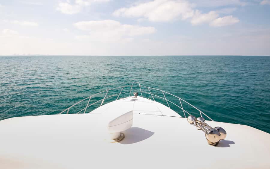 Dubai: Atlantis and Burj Al Arab Cruise on Luxury Yacht - Food, drinks, music, and the return to the marina