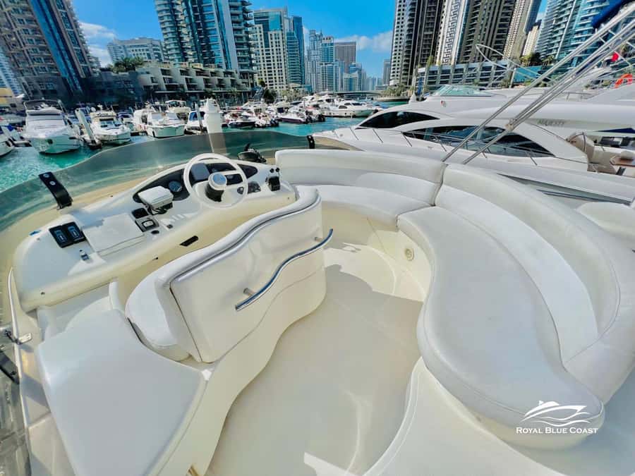 Dubai: Azimut 42 Feet Private Luxury Yacht Cruise - Dubai Marina from the water