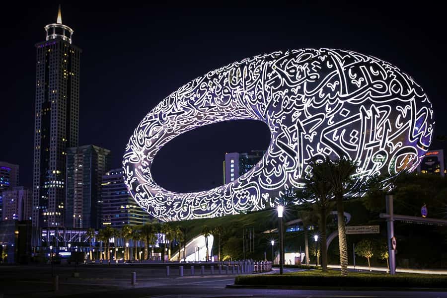 Dubai: Big Bus Panoramic Night Tour & Optional Dinner Cruise - Souk Madinat Jumeirah and Dubai’s resort side