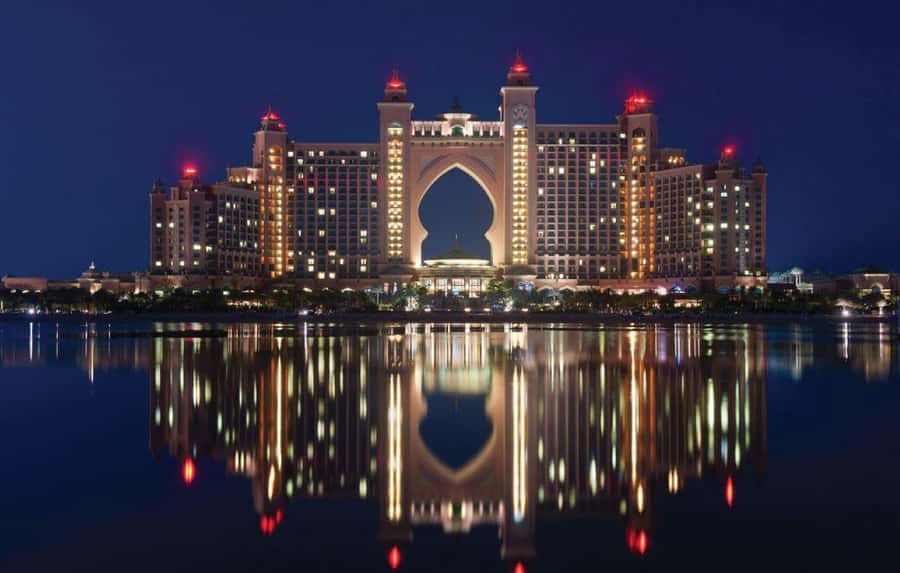 Dubai: Big Bus Panoramic Night Tour & Optional Dinner Cruise - Who will get the most from this Dubai night tour?