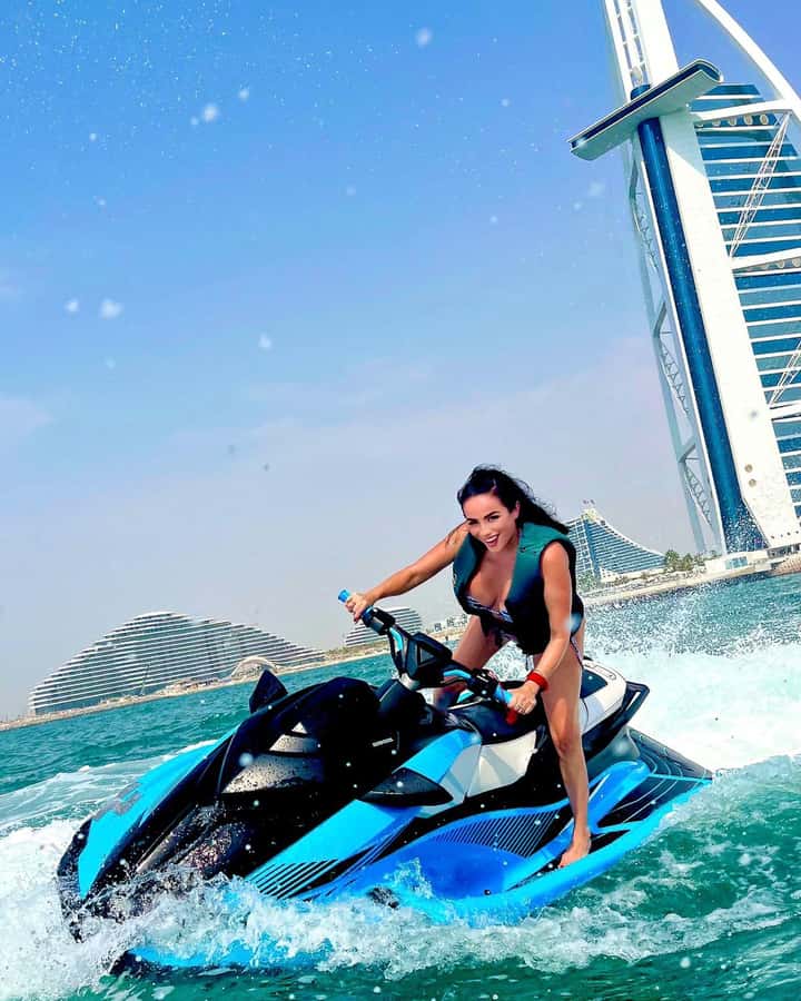 Dubai: Burj Al Arab Jetski Tour - Seeing the Burj Al Arab from the water