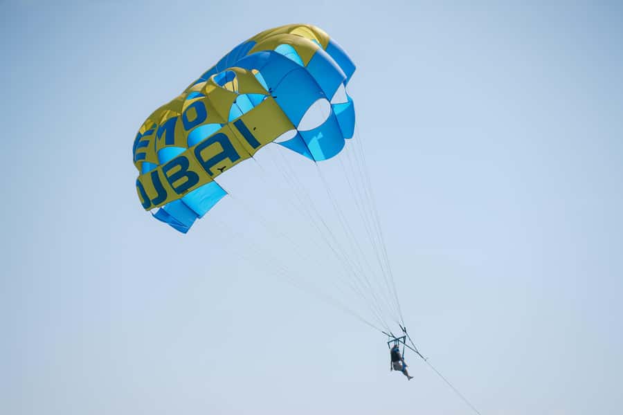 Dubai: Burj Al Arab Parasailing, Ice Cream, Pics, and Videos - Who will enjoy this Dubai parasailing trip