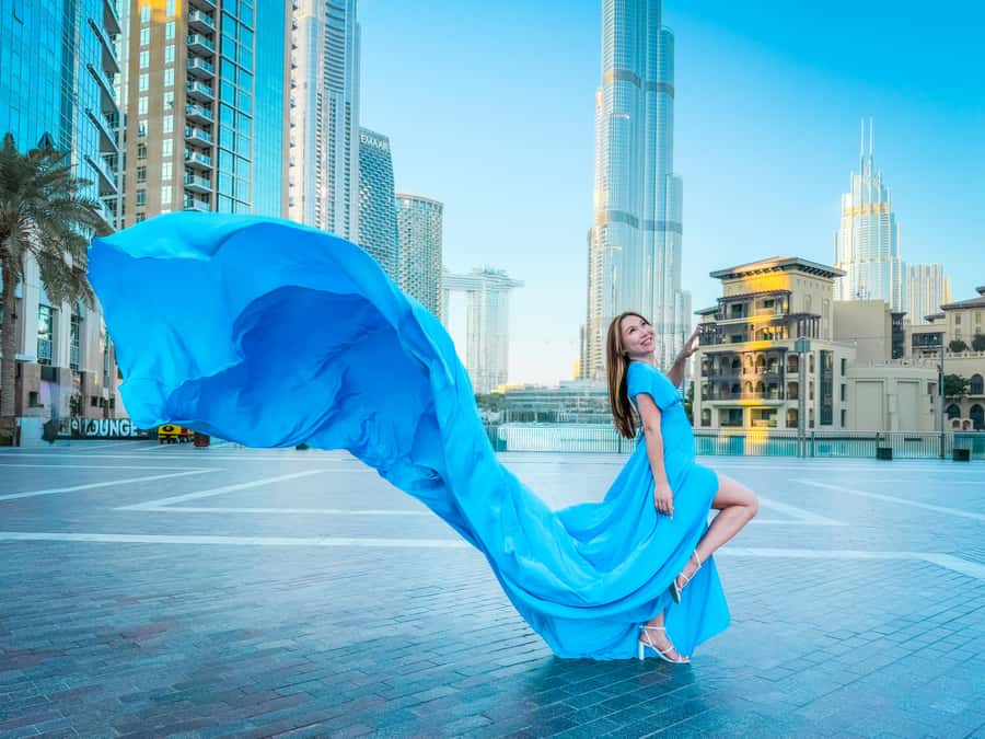 Dubai: Burj Khalifa Flying Dress Videography Shoot - Meeting the team at the Wings of Mexico