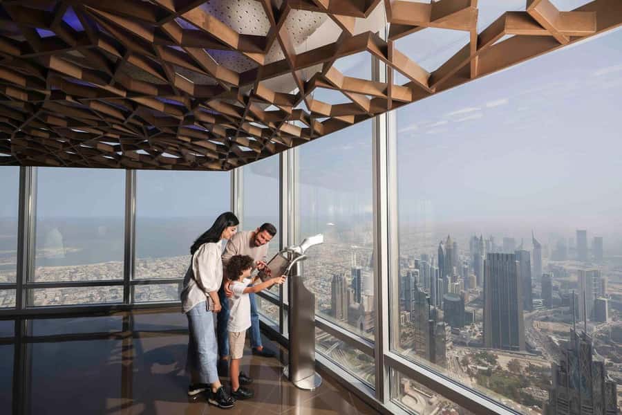 Dubai: Burj Khalifa Levels 124 & 125 Entry Ticket + Options - Level 125 adds space, design, and telescopes