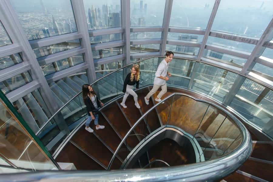 Dubai: Burj Khalifa Levels 124 & 125 Entry Ticket + Options - Sunrise, sunset, and Dubai’s fountain shows