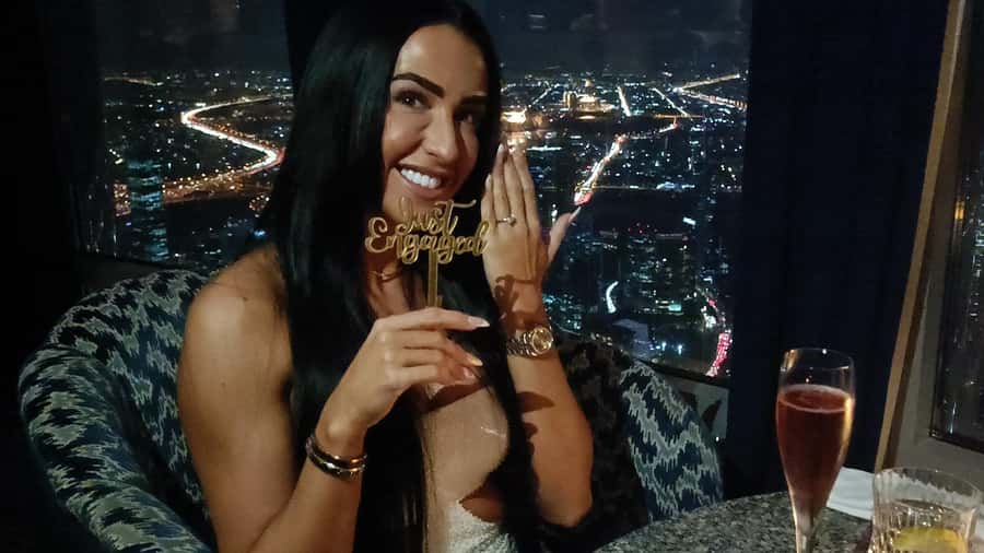 Dubai: Burj Khalifa VIP Sunset Tour with Porsche Transfer - Key points at a glance