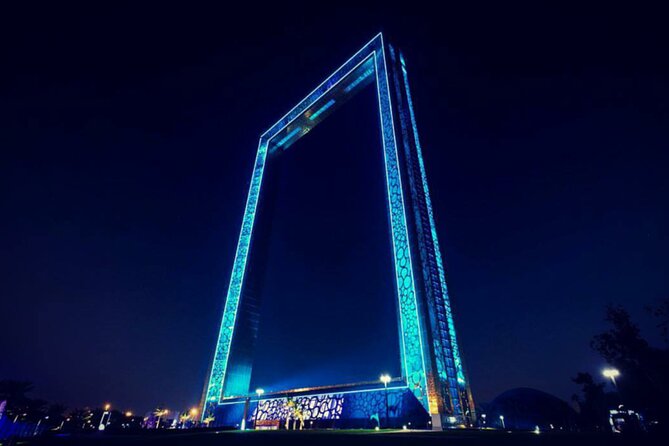 Dubai by Night City Tour - How the guide service can shape the night
