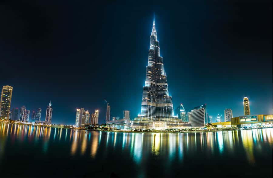 Dubai by Night City Tour with Fountain Show - Which guide experience should you expect?