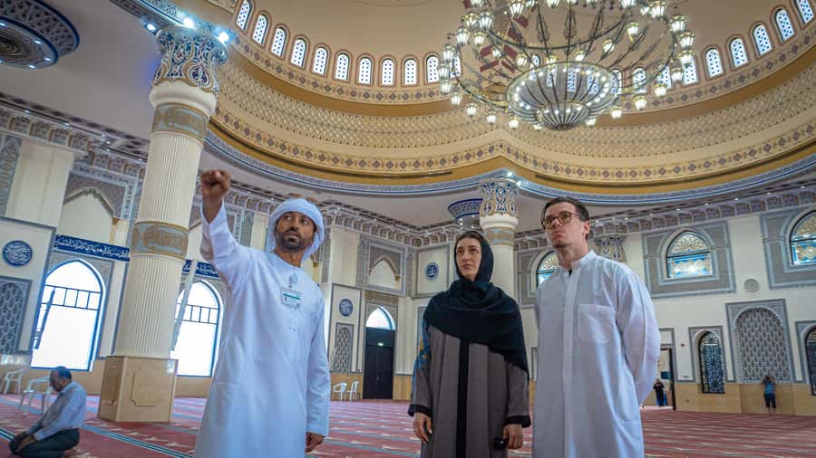 Dubai: City Highlights Tour with Blue Mosque & Street Food - Key points at a glance