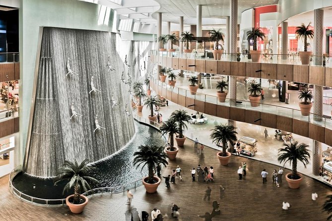 Dubai City tour from Abu Dhabi - An abra crossing connects Deira’s two markets