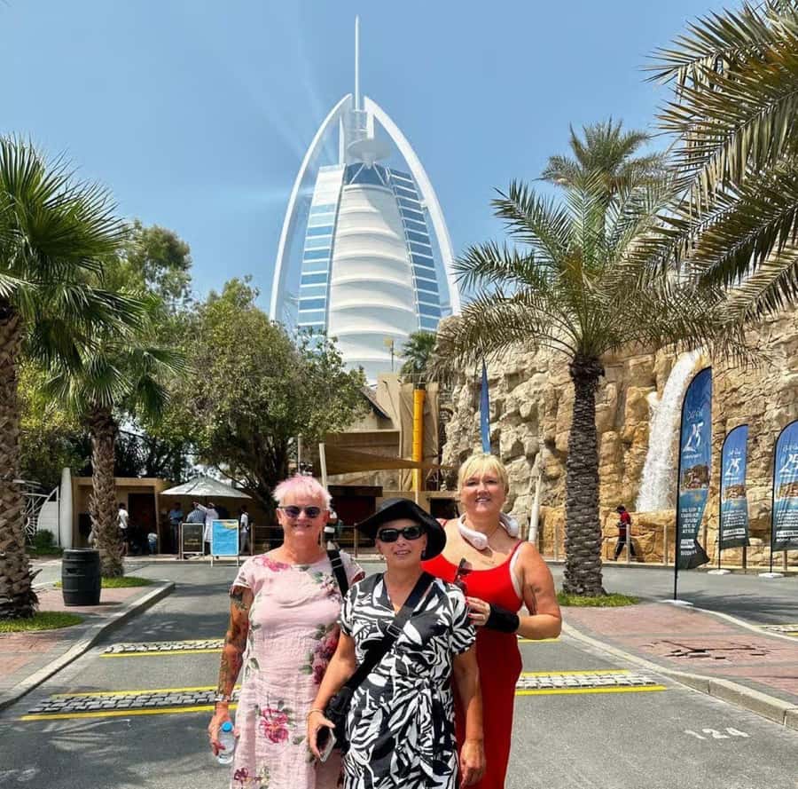 Dubai: City Tour of Creek, Souks, Frame, Burj Khalifa Entry - Souk Madinat and Burj Al Arab offer easy photo stops