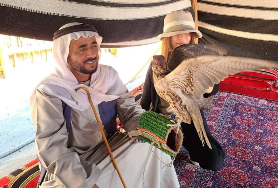 Dubai: City Tour of Creek, Souks, Frame, Burj Khalifa Entry - What the guides add to the day
