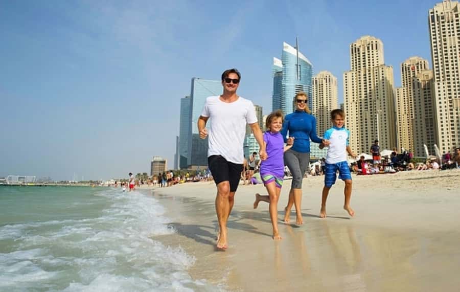Dubai: City Tour with Burj Khalifa and Underwater Zoo Ticket - The Abra ride is short but worthwhile