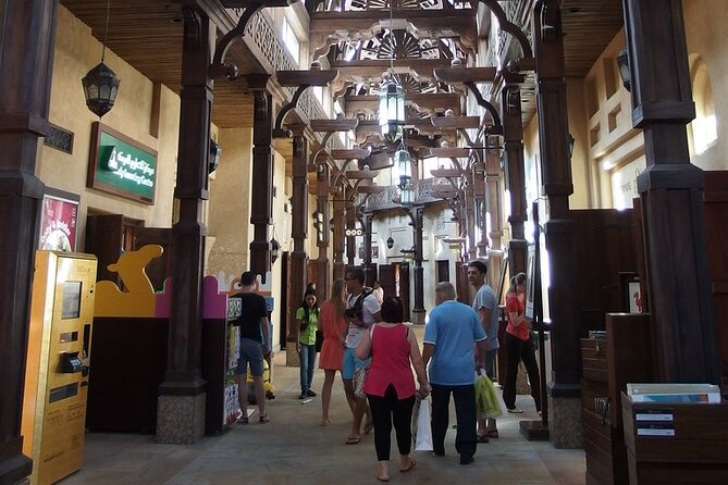 Dubai City Tour with Burj Khalifa - Zabeel Palace: a brief look at Dubai’s ruling center