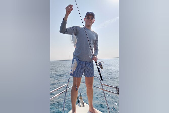 Dubai Deep Sea Fishing 4 hours + BBQ of Catch - A 36-foot boat built for a full morning