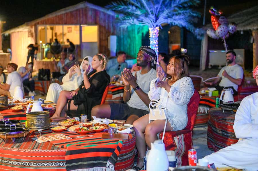 Dubai: Desert Safari with BBQ Dinner & Quad Biking Options - Four hours or seven hours?