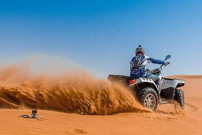 Dubai Desert Safari with dune bashing and Dinner - The 4x4 ride and the first stretch into the desert