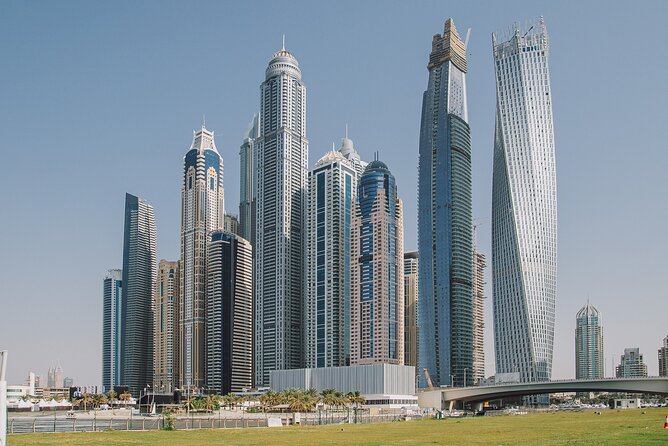 Dubai Discovery Tour - Half Day - Palm Jumeirah and The Pointe: engineered waterfront scenery