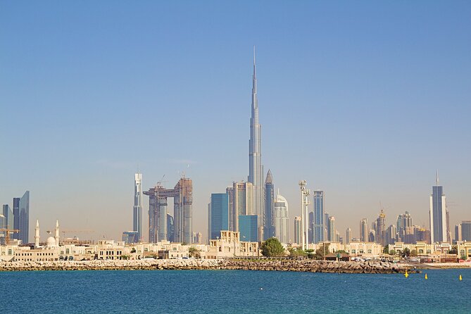 Dubai Discovery Tour - Half Day - Dubai Mall: twenty minutes in a city-sized shopping center