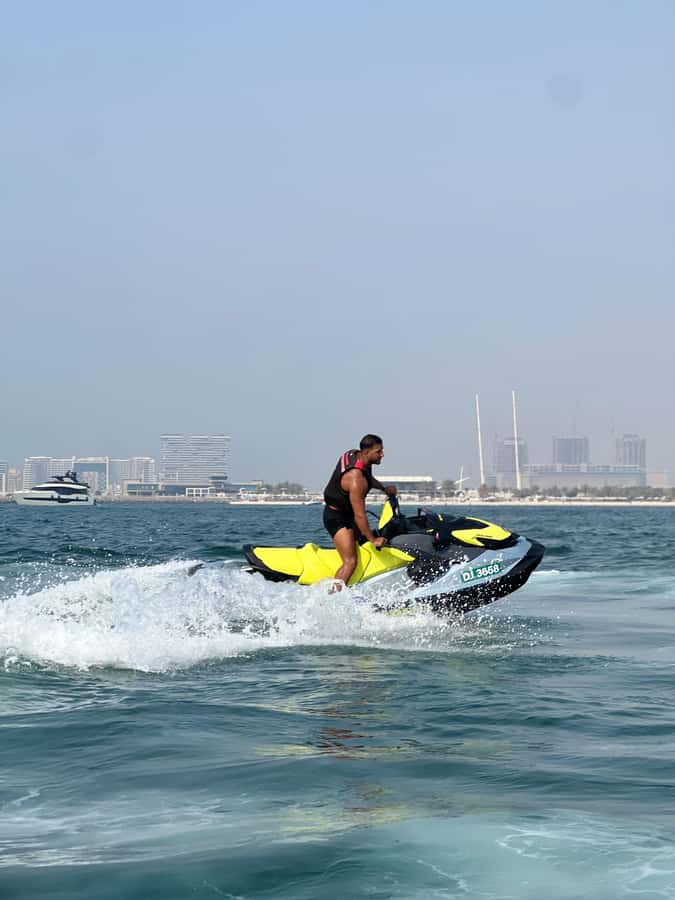 Dubai East: Guided JetsKi Ride with Sound System! - Key points to know before you ride
