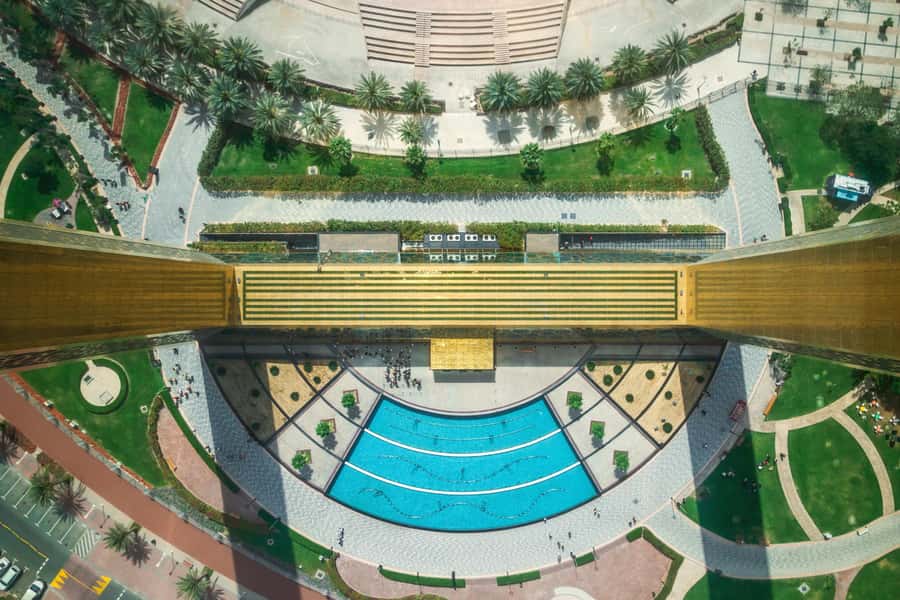 Dubai: Entry Ticket to the Dubai Frame with Deck Access - Entering the Frame and starting with Dubai’s past